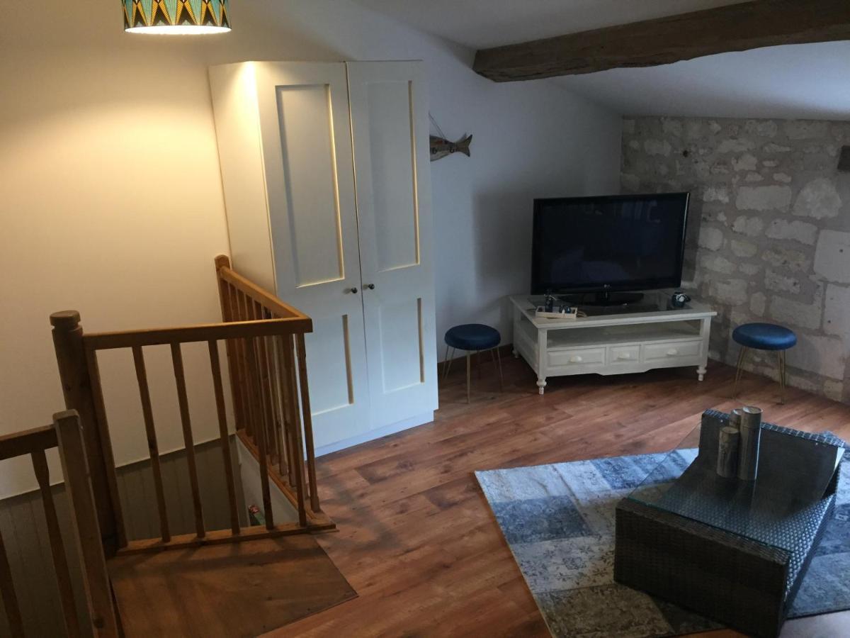 Saint-Savinien De Charme Et D'Eau Bed & Breakfast エクステリア 写真