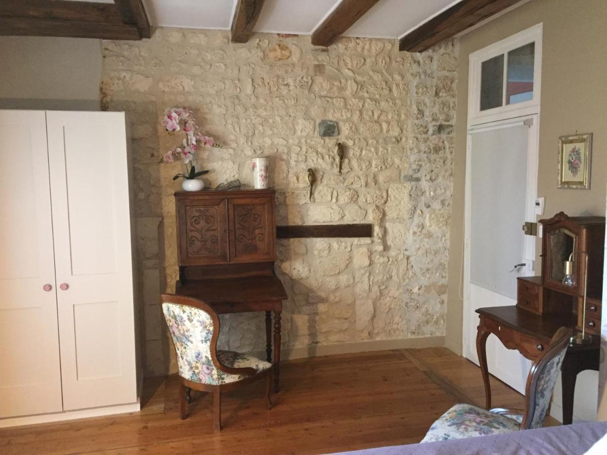 Saint-Savinien De Charme Et D'Eau Bed & Breakfast エクステリア 写真